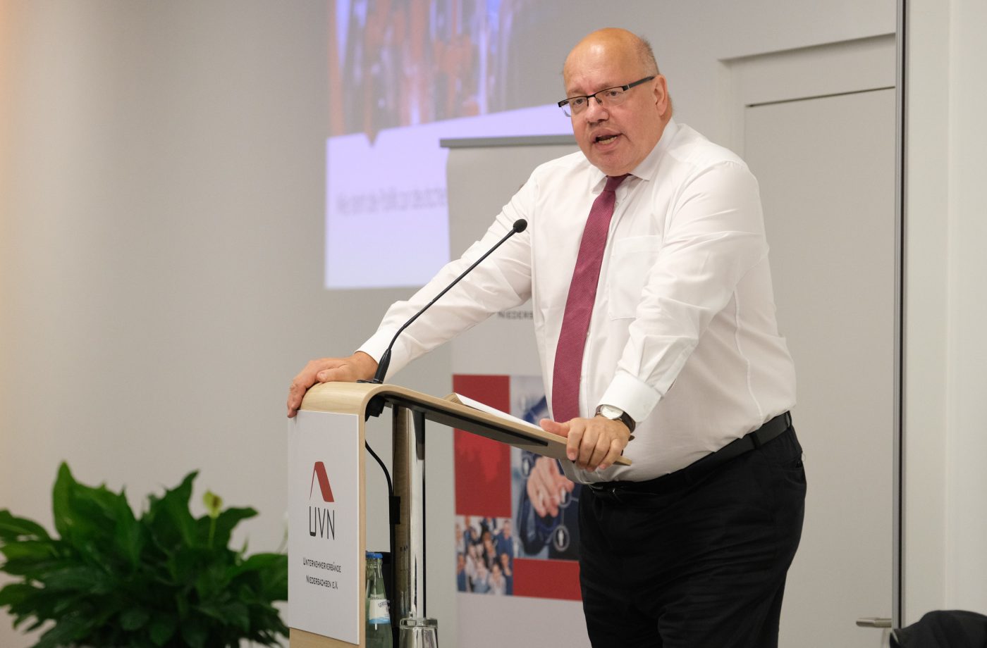 INDUSTRIEFORUM mit Bundeswirtschaftsminister Peter Altmaier - Wie steht die Politik zur deutschen Industrie?